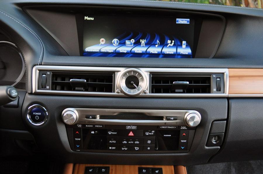  Lexus GS450h 2011 года  (фото 115 из 208)